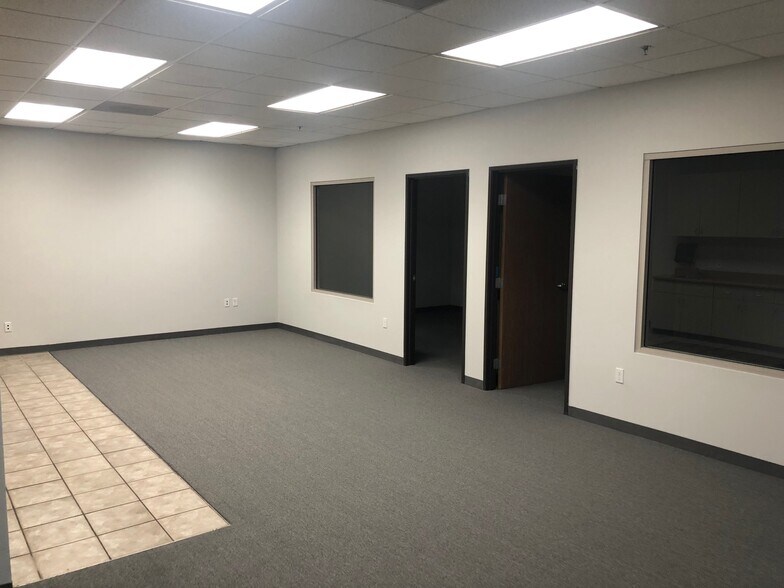 More Photos Of 120 Calle Iglesia, San Clemente Warehouse For Lease