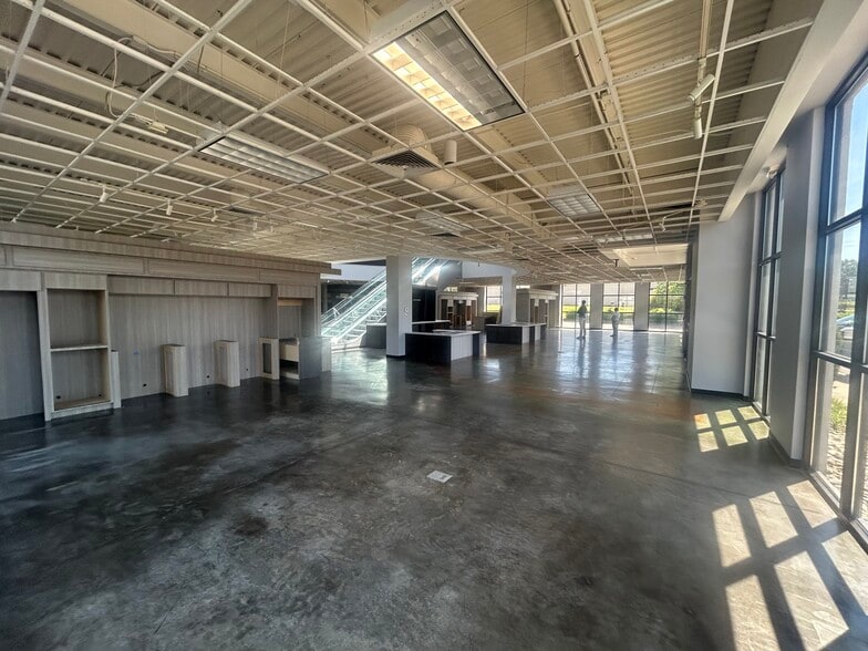 More Photos Of 11501 Carolina Place Pky, Pineville Freestanding For Sale