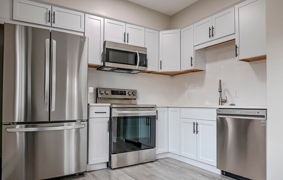 More Photos Of 320 Koch Ave, Ann Arbor Apartments For Sale