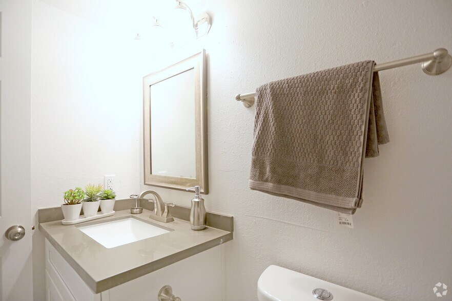 More Photos Of 3001 N 32nd St, Phoenix Apartments For Sale