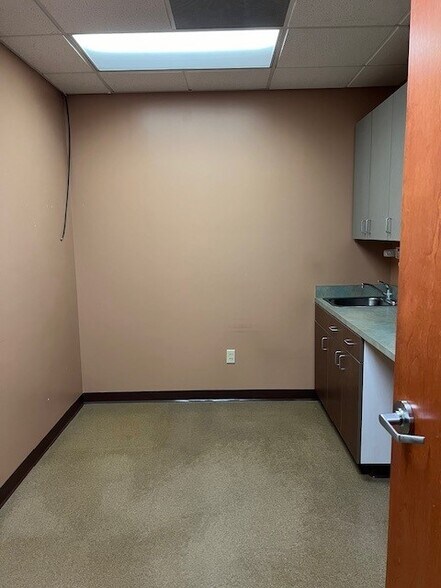 More Photos Of 225 E 3rd Ave, Spokane General Retail For Sale