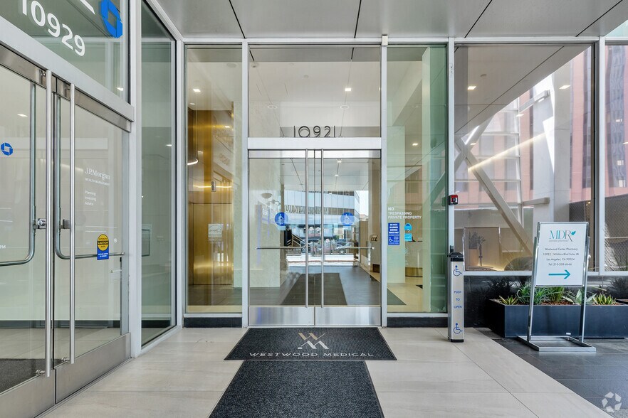 More Photos Of 10921 Wilshire Blvd, Los Angeles Medical For Lease