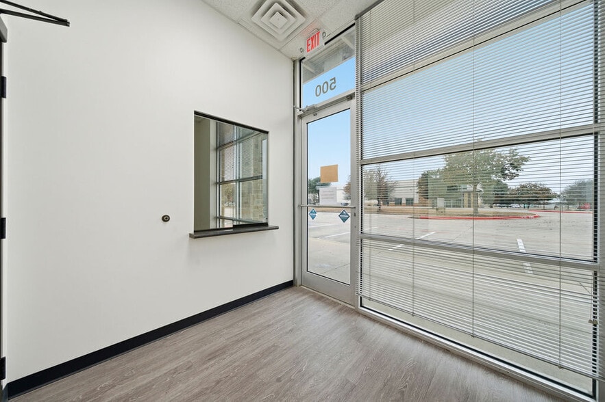 More Photos Of 5500 Mid Cities, Schertz Warehouse For Lease