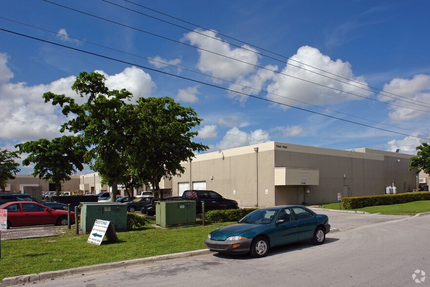 More Photos Of 7946-7964 NW 66th St, Miami Warehouse For Lease