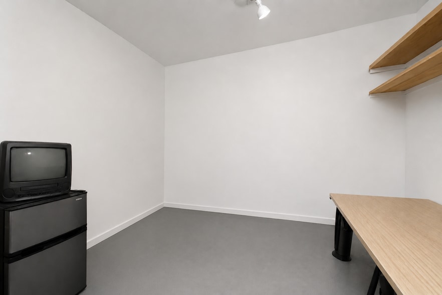 More Photos Of 154 26th St, Brooklyn Warehouse For Sale
