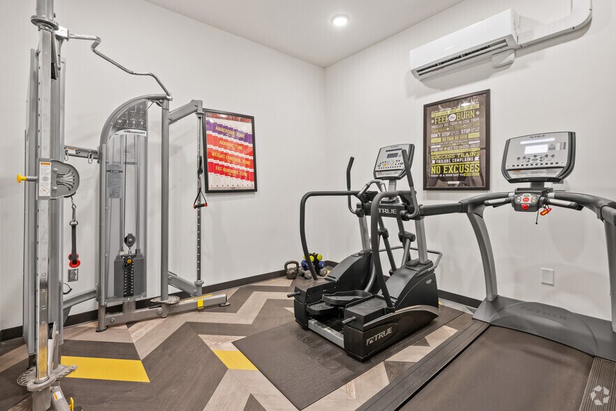 More Photos Of 707 Richard Arrington Jr Blvd S, Birmingham Multifamily For Sale