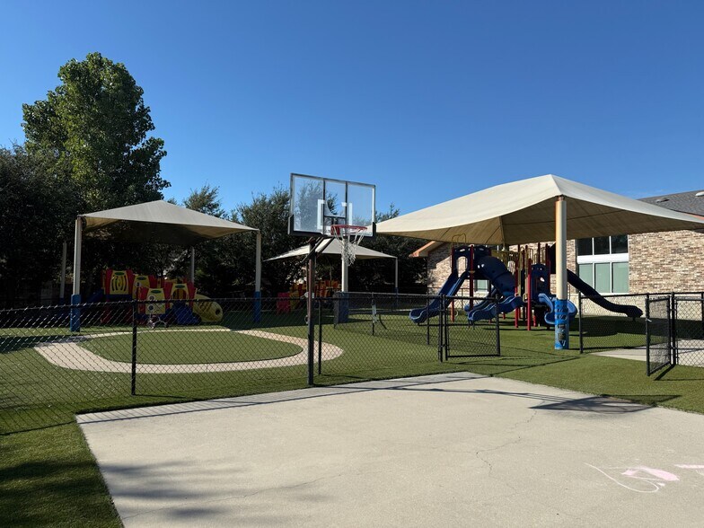 More Photos Of 7040 Independence Pky, Frisco Freestanding For Sale