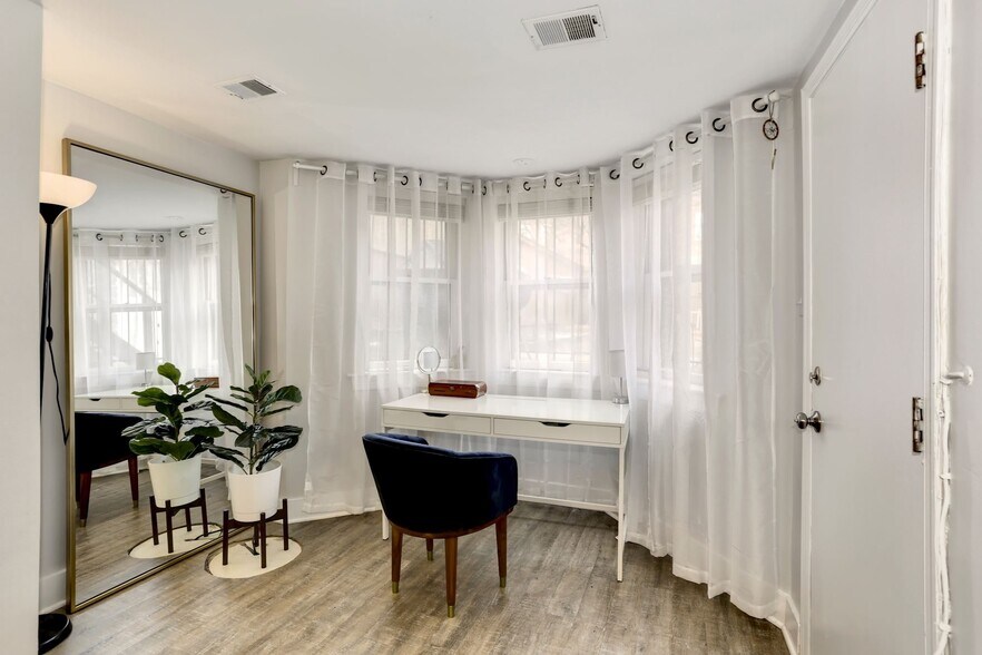 More Photos Of 1317 Corcoran St NW, Washington Apartments For Sale