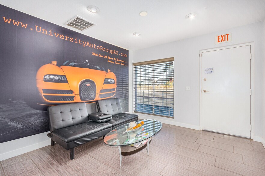 More Photos Of 4105 E University Dr, Phoenix Service For Lease
