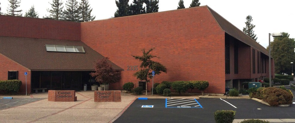 More Photos Of 2335 American River Dr, Sacramento Office For Lease