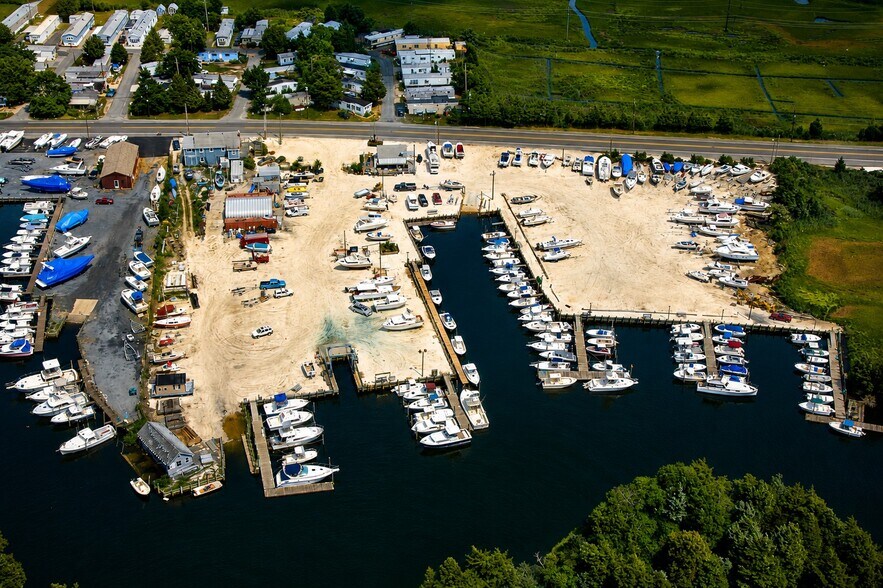 Primary Photo Of 470 S Green St, Tuckerton Marina For Sale