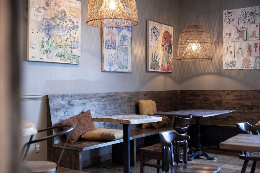 More Photos Of 442 High St, Lyons Restaurant For Sale