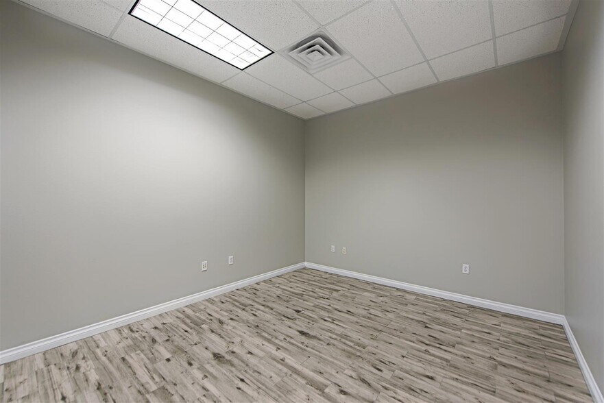 More Photos Of 2950 Sunridge Heights Pky, Henderson Medical For Sale