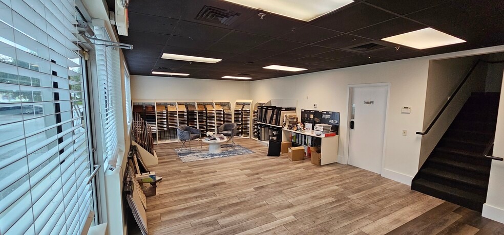 More Photos Of 10501 S Orange Ave, Orlando Light Manufacturing For Sale