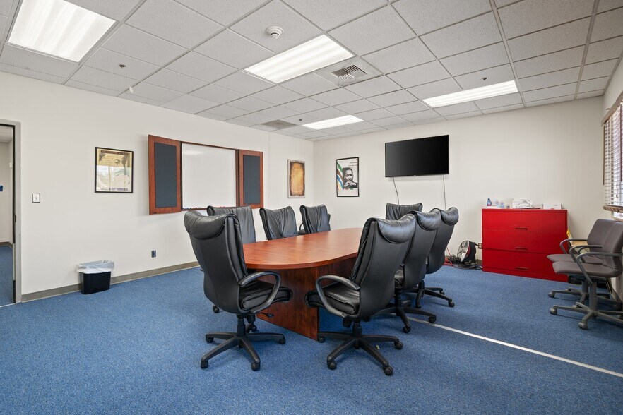 More Photos Of 1321 Martin Luther King Jr Way, Tacoma Loft Creative Space For Lease