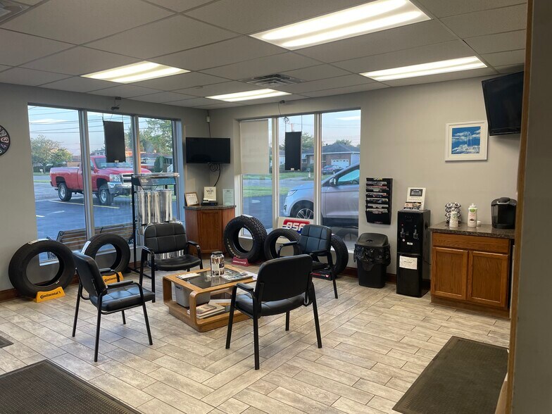 More Photos Of 2255 George Urban Blvd, Depew Auto Repair For Sale