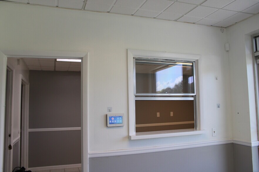 More Photos Of 3632 US Highway 92 E, Lakeland Storefront Retail Office For Lease