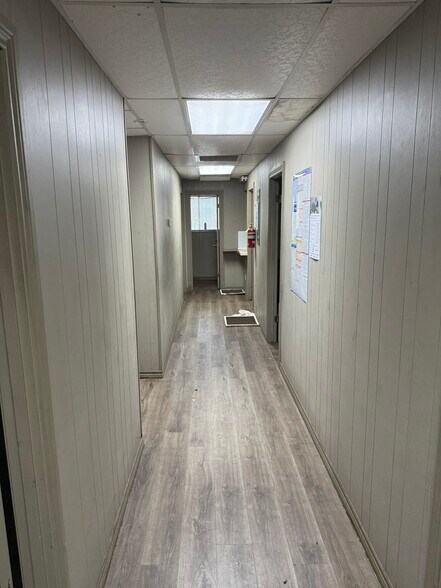 More Photos Of 520 S Gulf St, Alice Industrial For Sale