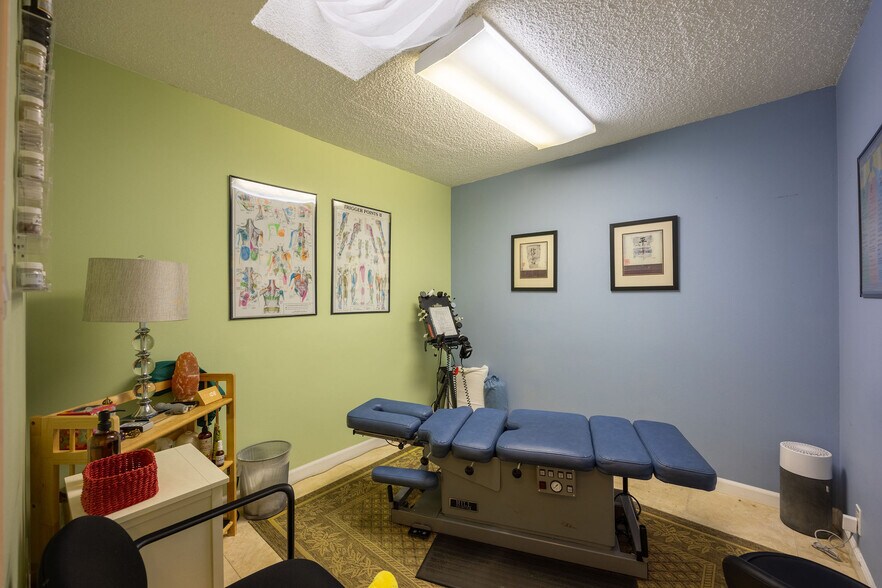 More Photos Of 667-669 Crespi Dr, Pacifica Medical For Sale