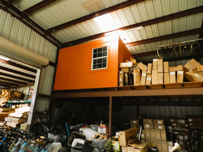 More Photos Of 4005 Andy R Ramos Rd, Laredo Warehouse For Sale