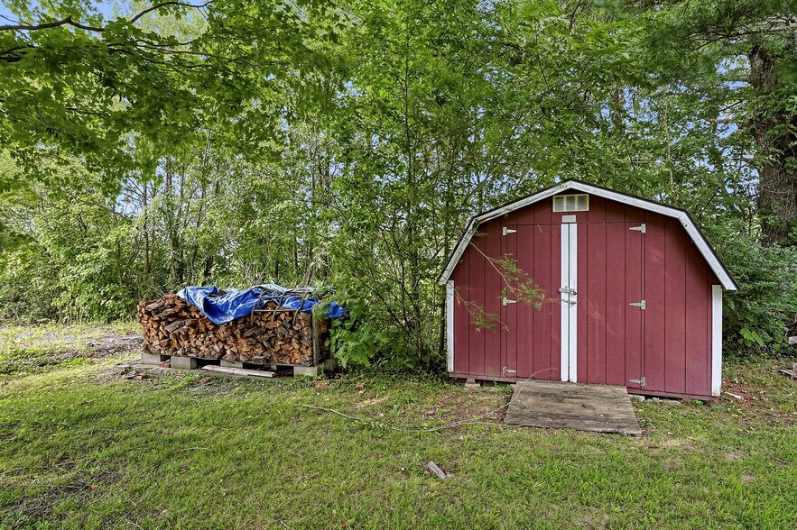 More Photos Of 2650 Cook Rd, Crossville Office For Sale