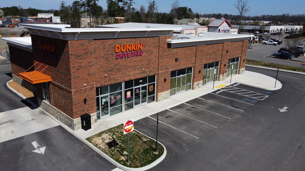 More Photos Of 2070 Ashland Rd, Rockville Storefront For Lease