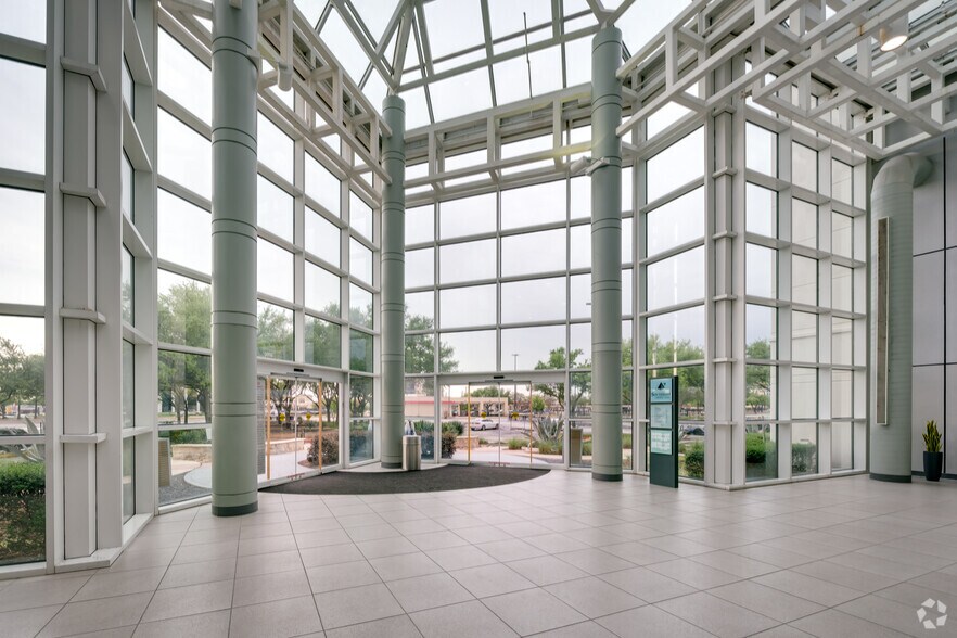 More Photos Of 9700-9702 Bissonnet St, Houston Office For Lease