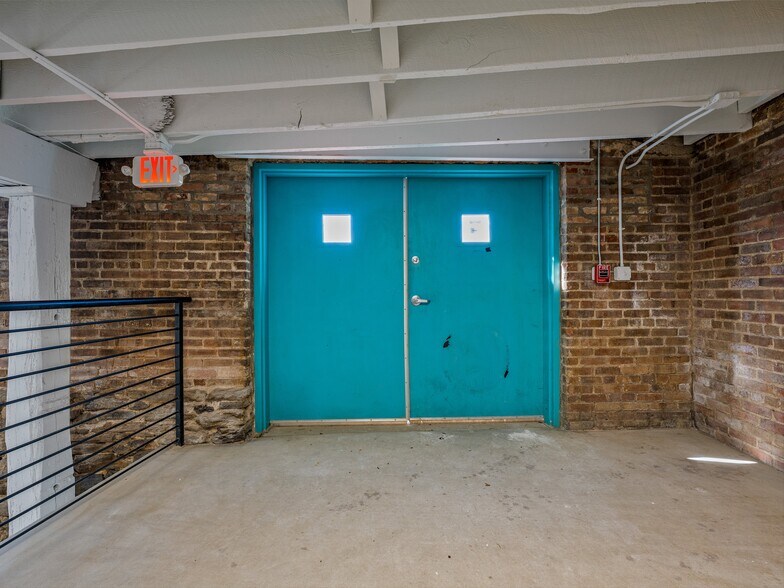 More Photos Of 170 Lyman St, Asheville Office For Lease