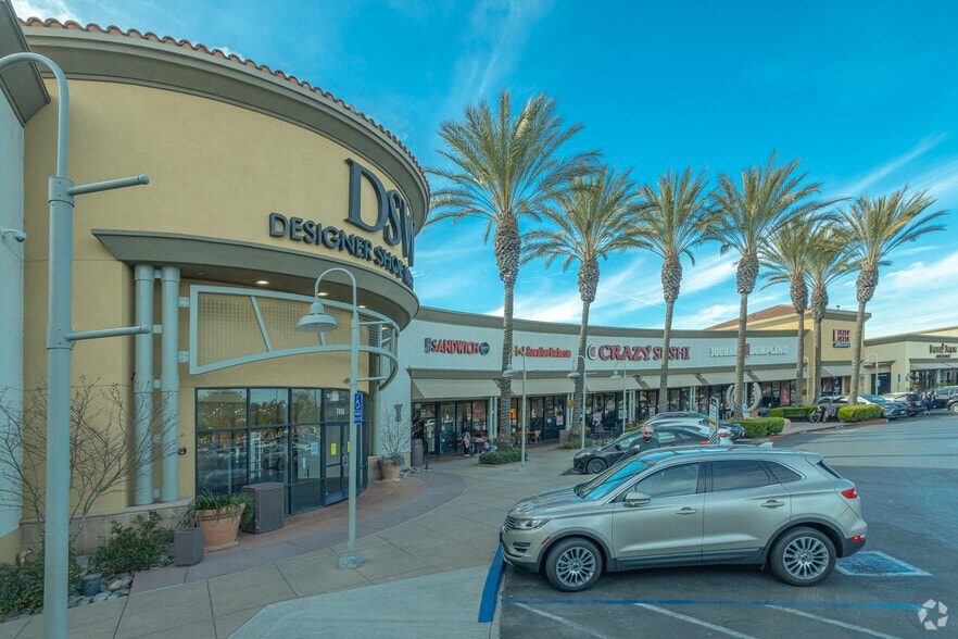 More Photos Of 7401-7727 Laguna Blvd, Elk Grove Unknown For Lease