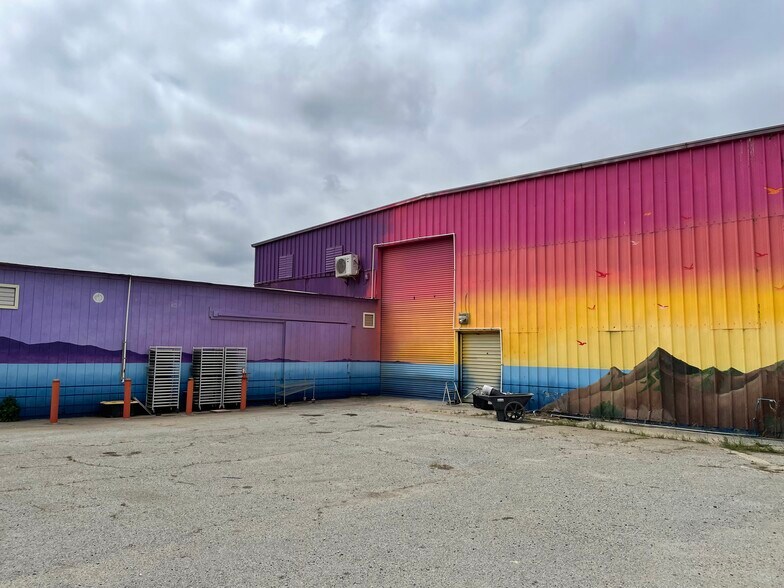 More Photos Of 26800 Encinal Rd, Salinas Manufacturing For Lease