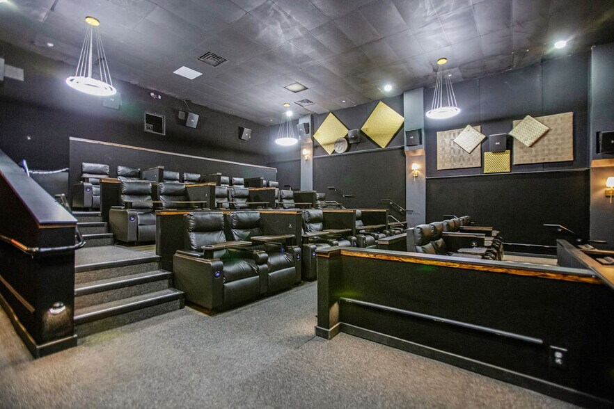 More Photos Of 4000 Fort Campbell Blvd, Hopkinsville Movie Theatre For Sale