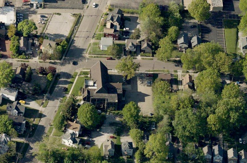 More Photos Of 421 Spicer St, Akron Religious Facility For Sale
