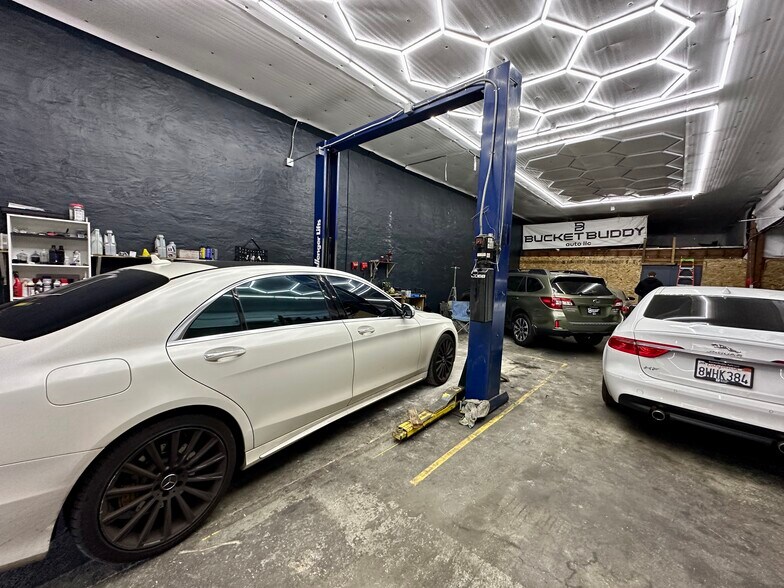 More Photos Of 600 Harbor Blvd, West Sacramento Warehouse For Sale