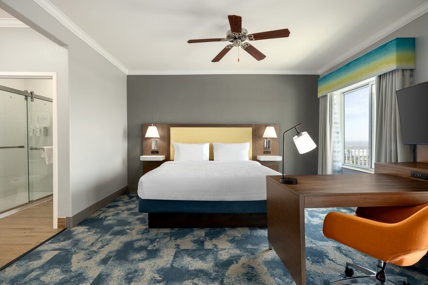 More Photos Of 6431 Central City Blvd, Galveston Hotel For Sale