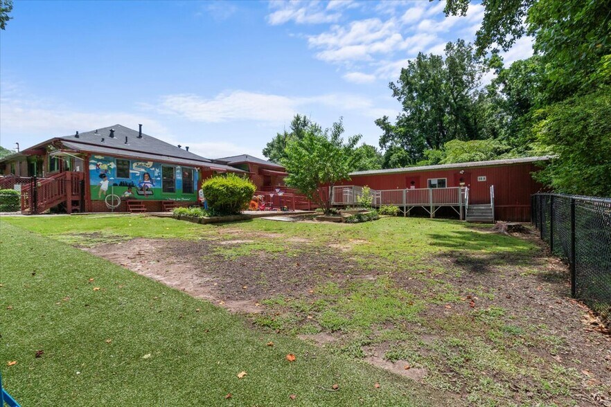 More Photos Of 2365 County Line Rd, Atlanta Daycare Center For Sale