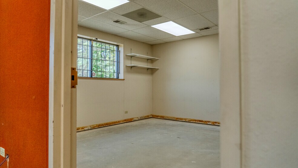 More Photos Of 2737 W 2nd Ave, Denver Warehouse For Lease