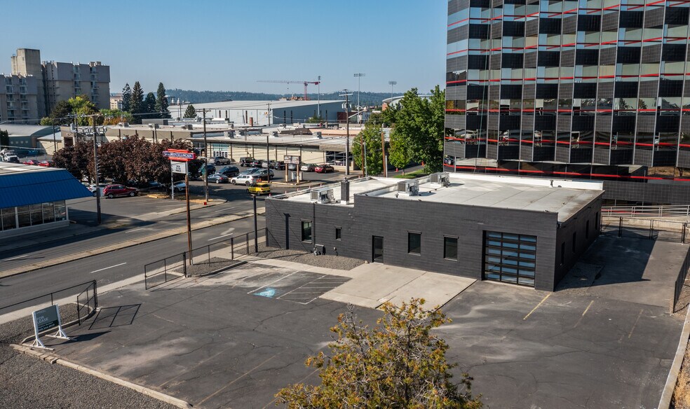 More Photos Of 230 W Boone Ave, Spokane Service For Lease