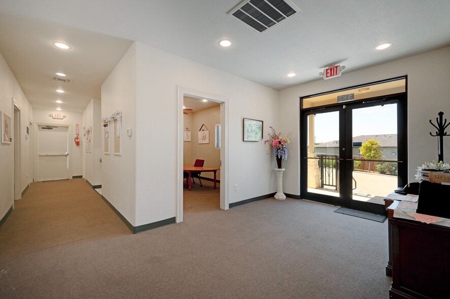 More Photos Of 6123 Ingram Rd, San Antonio Religious Facility For Sale