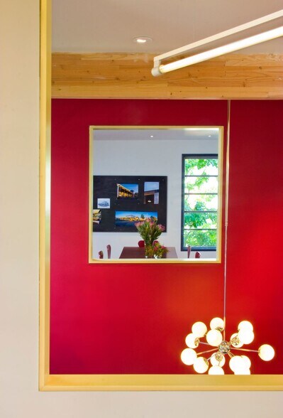 More Photos Of 901-907 4th St, San Rafael General Retail For Sale