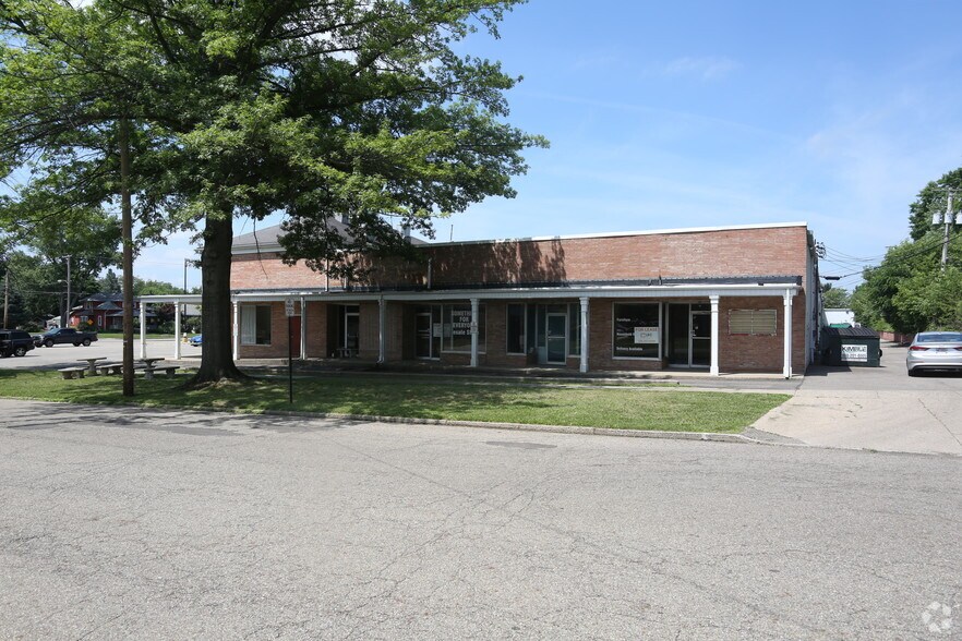 More Photos Of 2132-2226 Lincoln Way Nw, Massillon Storefront For Lease