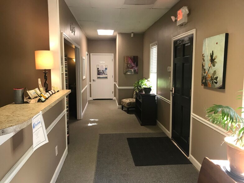 More Photos Of 2849 Henderson Mill Rd NE, Chamblee Medical For Lease