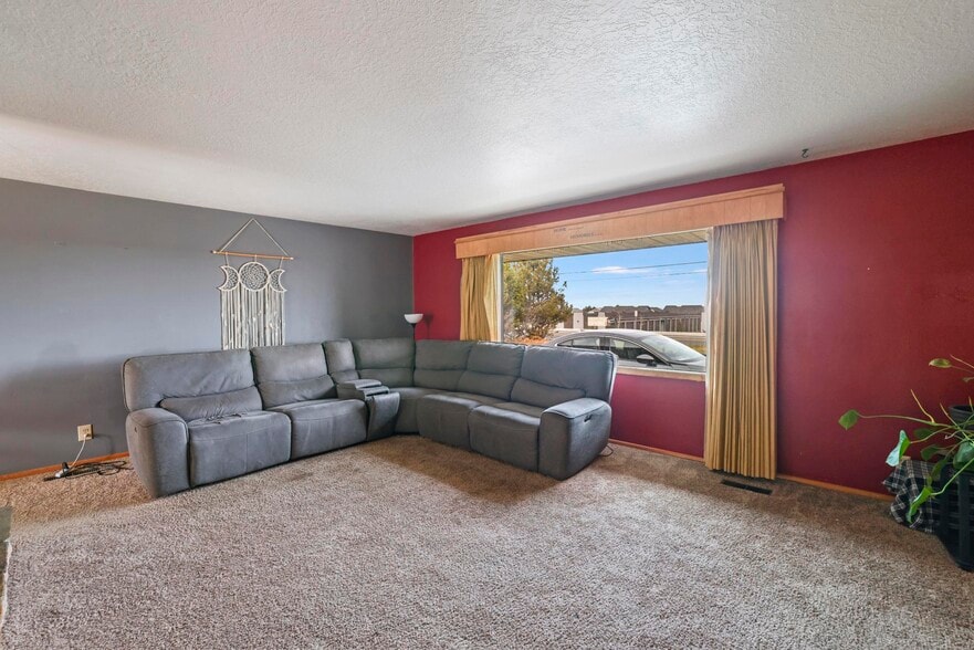 More Photos Of 2658 Addison Ave E, Twin Falls Office For Sale