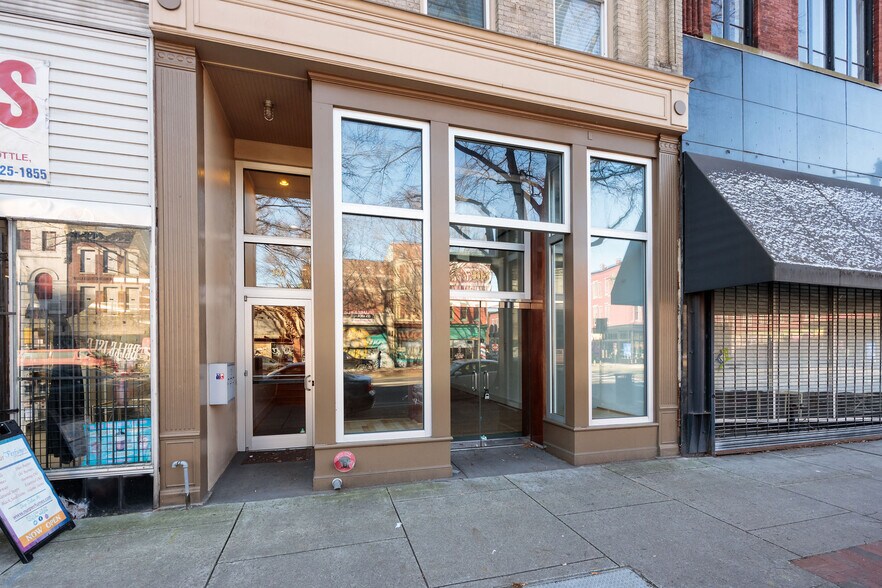 More Photos Of 105 E Broad St, Richmond Apartments For Lease