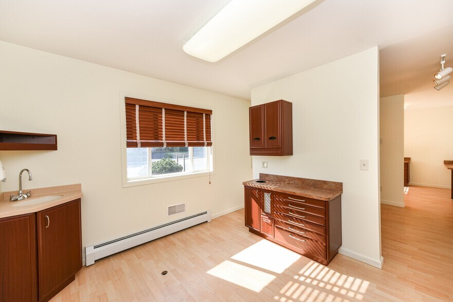 More Photos Of 128 Empire Blvd, Rochester Office Residential For Sale