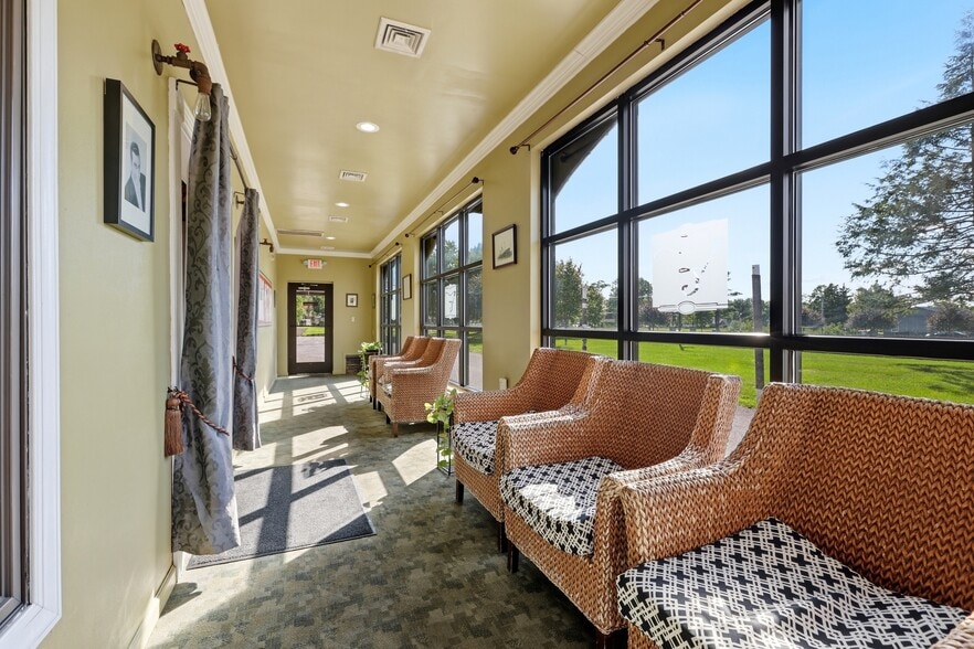 More Photos Of 424 N Main St, Souderton Restaurant For Sale