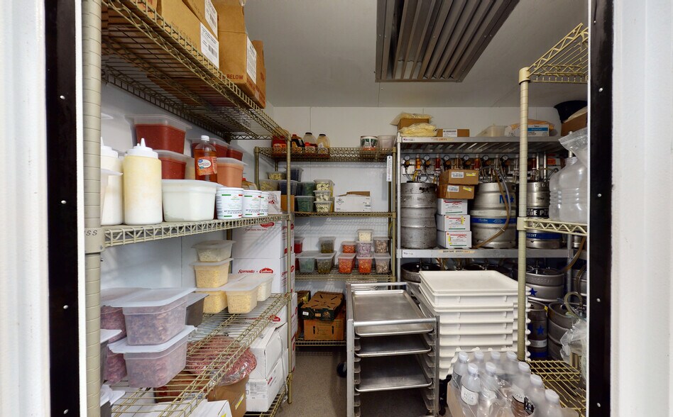 More Photos Of 5242-5246 E 2nd St, Long Beach Restaurant For Lease