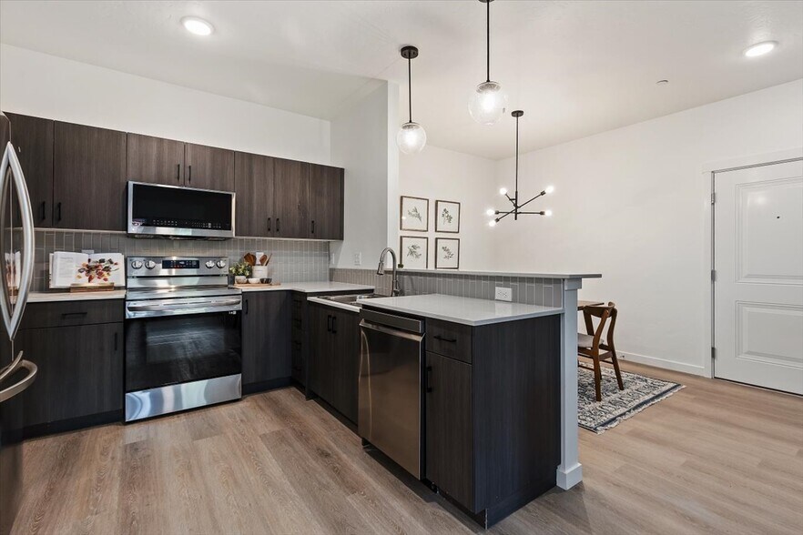 More Photos Of 9926 W Sand Hill Dr, Nampa Apartments For Sale