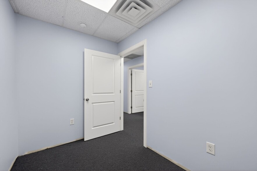 More Photos Of 3150 Willits Rd, Philadelphia Storefront Retail Office For Sale