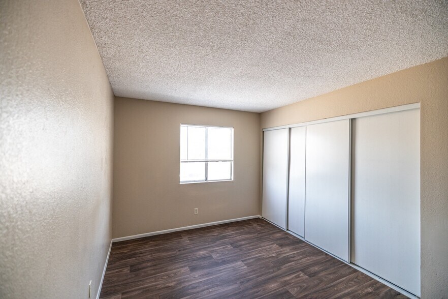 More Photos Of 2015 E Eugie Ter, Phoenix Apartments For Sale