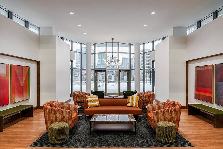More Photos Of 555 W Kinzie St, Chicago Apartments For Lease